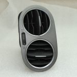 VW Tiguan 5N Gaisa izplūdes atveres ventilācijas sistēma Priekšējā labā 5M0819759