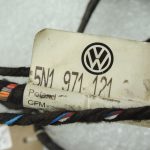 VW Tiguan 5N Priekšējo durvju instalācija priekšējā labajā pusē 5N1971121G