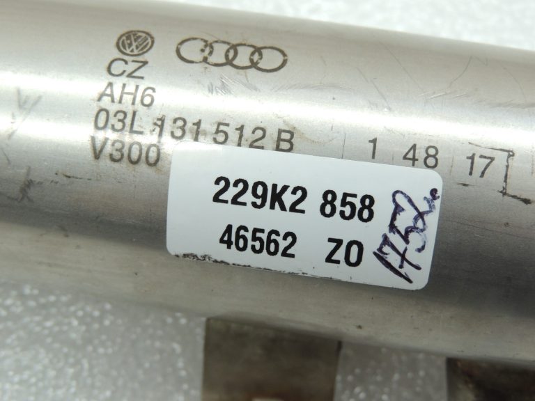 VW Audi Audi Seat Skoda 2.0TDi EGR dzesētājs Izplūdes gāzu dzesētājs 03L131512B