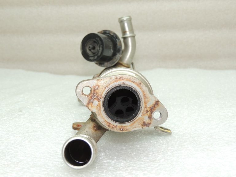 VW Audi Audi Seat Skoda 2.0TDi EGR dzesētājs Izplūdes gāzu dzesētājs 03L131512B