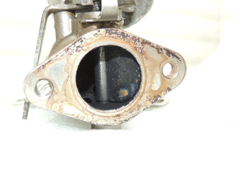 VW Audi Audi Seat Skoda 2.0TDi EGR dzesētājs Izplūdes gāzu dzesētājs 03L131512B