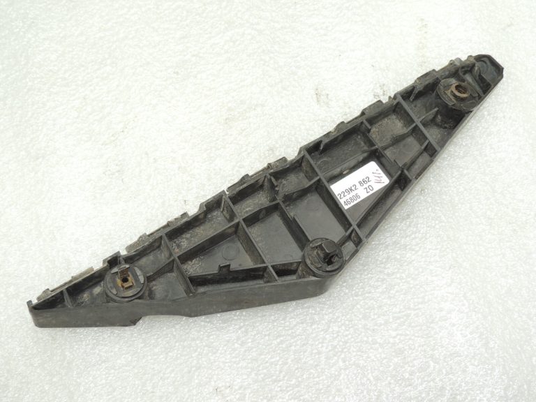 Toyota Avensis T27 Priekšējais kreisais bampera kronšteins 5253605040