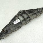 Toyota Avensis T27 Priekšējais kreisais bampera kronšteins 5253605040
