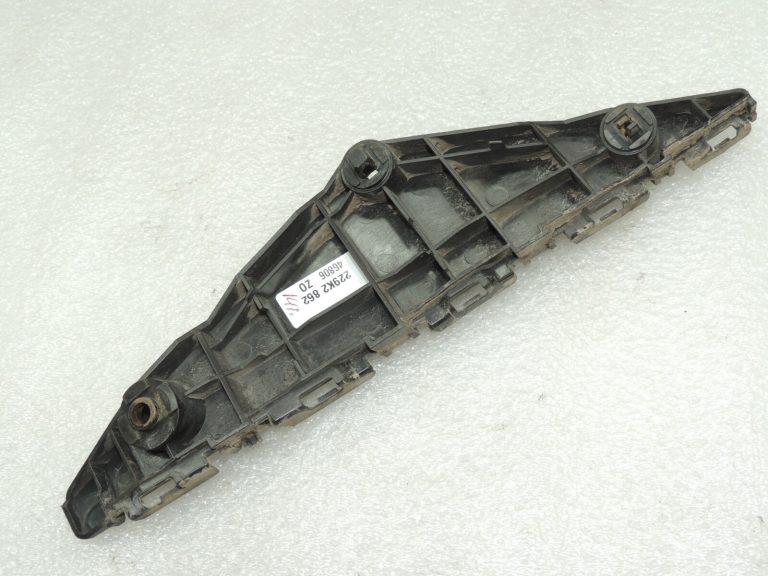 Toyota Avensis T27 Priekšējais kreisais bampera kronšteins 5253605040