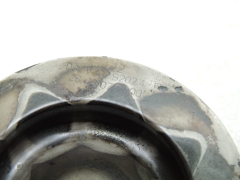 x 4 oriģinālie VW Audi SEAT 2.0TDi CBAB CFFB CEGA CAGB CBAA SZL1 virzuļi 03L107065G