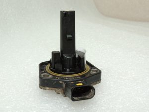OEM VW Audi Seat Skoda 2.0TDi oil level sensor Engine oil level sensor 1J0907660F