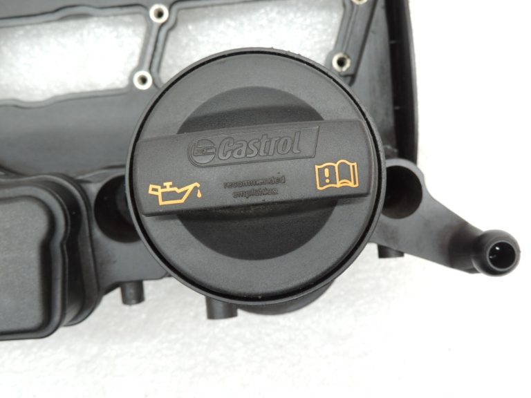 OEM VW Audi Seat Skoda 2.0TDi cilindra galvas vāks 03L103469