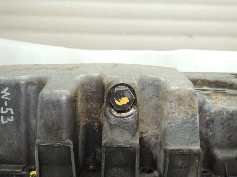 OEM VW VW Audi Seat Skoda 2.0TDi eļļas tvertne 03G103603AD