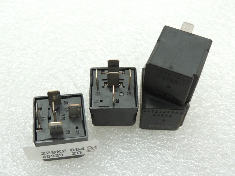 Chrysler Dodge Jeep x4 releji 04727370AA