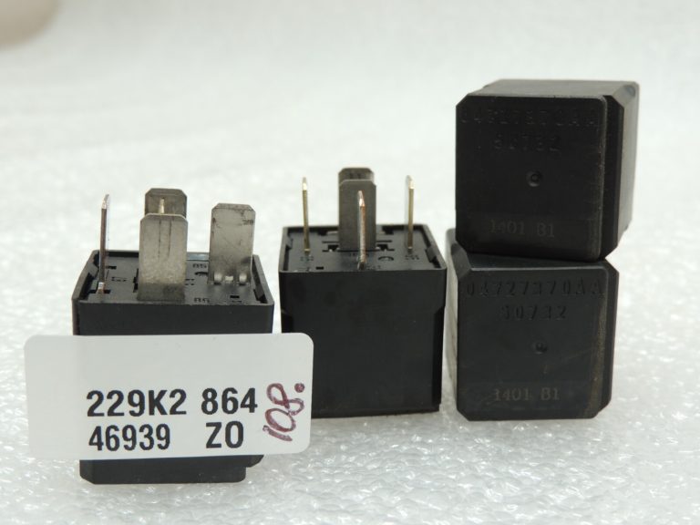Chrysler Dodge Jeep x4 releji 04727370AA