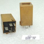 2x BMW vējstikla tīrītāju releji 8364501, 61368364