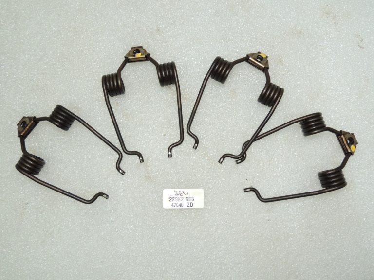 Mini Cooper R56 Ekscentriskā vārpsta x4 Stiprinājuma atspere 11377533904