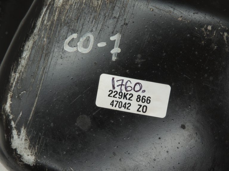 Mini Cooper R56 R55 R60 R57 R61 Eļļas karteris vācele 11137550483