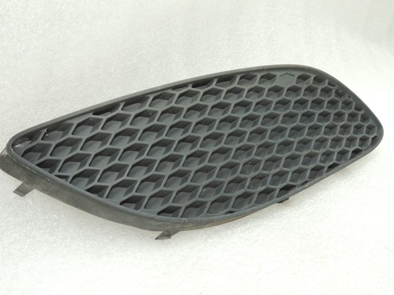 Opel Zafira B bampera vāks labajā pusē 13263116, 13247321