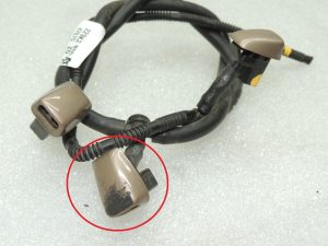 Volvo V40 Vējstikla mazgātāja sprausla 31301592 31333897 31333898