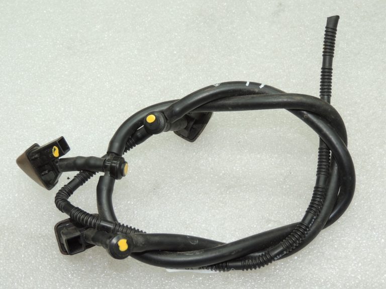 Volvo V40 Vējstikla mazgātāja sprausla 31301592 31333897 31333898