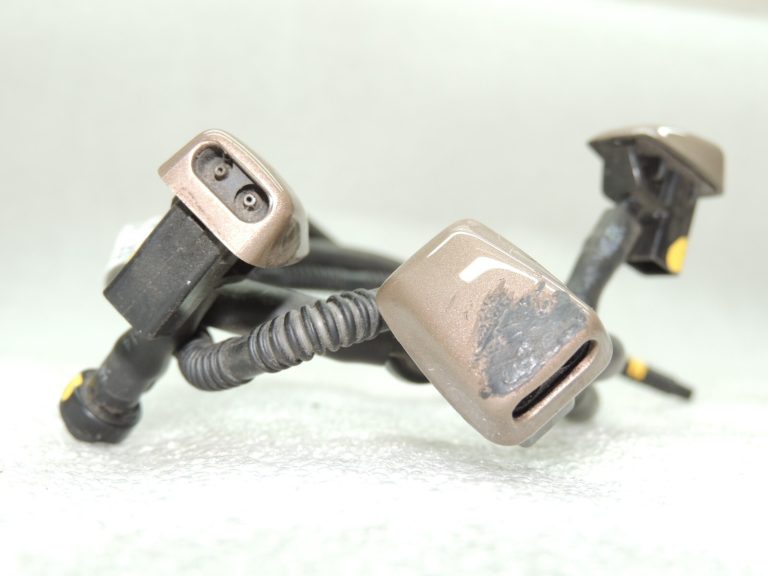 Volvo V40 Vējstikla mazgātāja sprausla 31301592 31333897 31333898