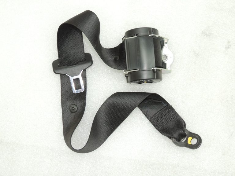 Smart ForFour W454 Aizmugurējā centrālā drošības josta A4548600185