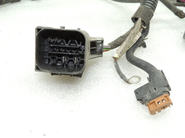 Opel Zafira B 1.8i Z18XER priekšējo lukturu vadu instalācija 13262905