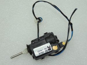 Opel Zafira B degvielas uzpildes vāka vārsta piedziņa 13158426