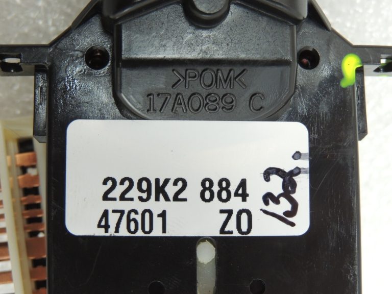 Suzuki Liana indikatoru slēdža gaismas slēdzis 3740059J40