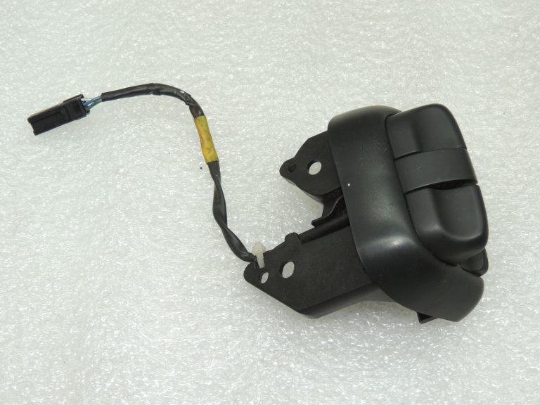Suzuki Liana SX4 Grand Vitara radio pārslēdzējs stūres pārslēdzējs 374605050J10