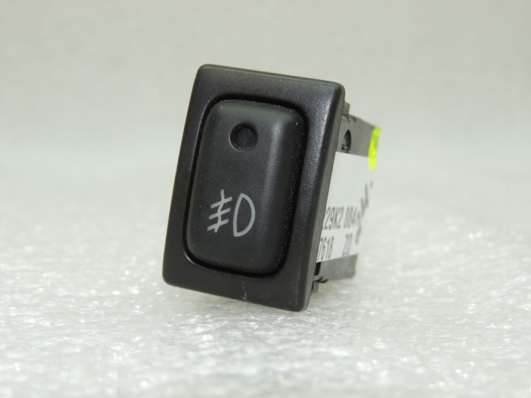 Suzuki Liana miglas lukturu slēdzis 3727059J00