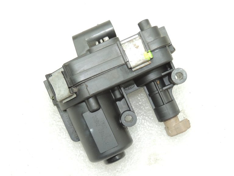 Alfa Romeo Giulietta 940 2.0D Ieplūdes kolektora vārsta regulators 46347411