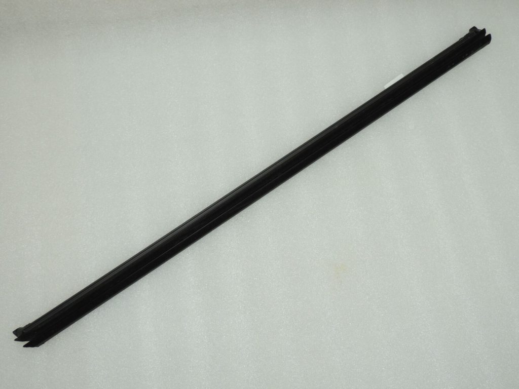 Seat Cupra Leon KL8 Stikla loga blīve priekšējā iekšpusē labajā pusē 5FA837480