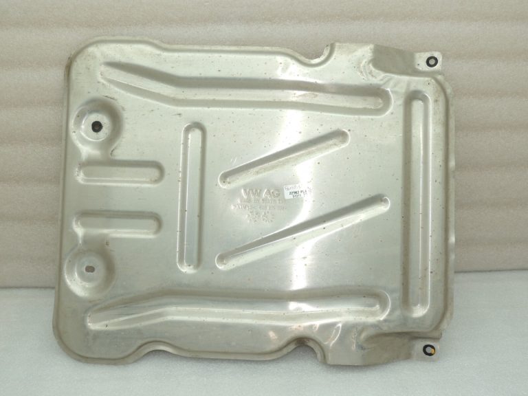 Seat Cupra Leon KL8 zembūves siltuma aizsardzība 5Q0825230K