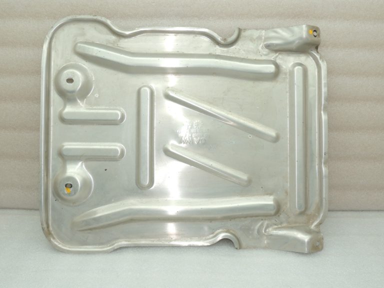 Seat Cupra Leon KL8 zembūves siltuma aizsardzība 5Q0825230K