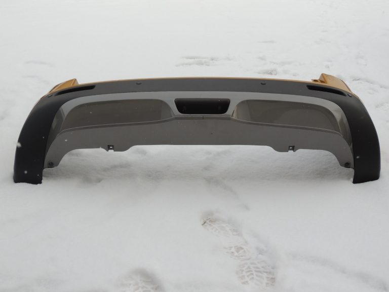 Suzuki Vitara LY IV Aizmugurējā bampera krāsa DBH 71811-54P11-N49 7187186R000BK