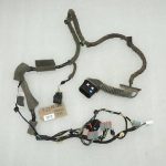Ford Focus III durvju instalācija priekšējā labā 2121151 F1ET-14K138-AEK