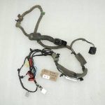 Ford Focus III durvju instalācija priekšējā kreisā 2121080 F1ET-14A584-AEK