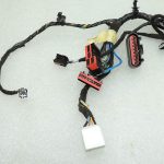 Ford Focus III durvju instalācija priekšējā kreisā 2121080 F1ET-14A584-AEK