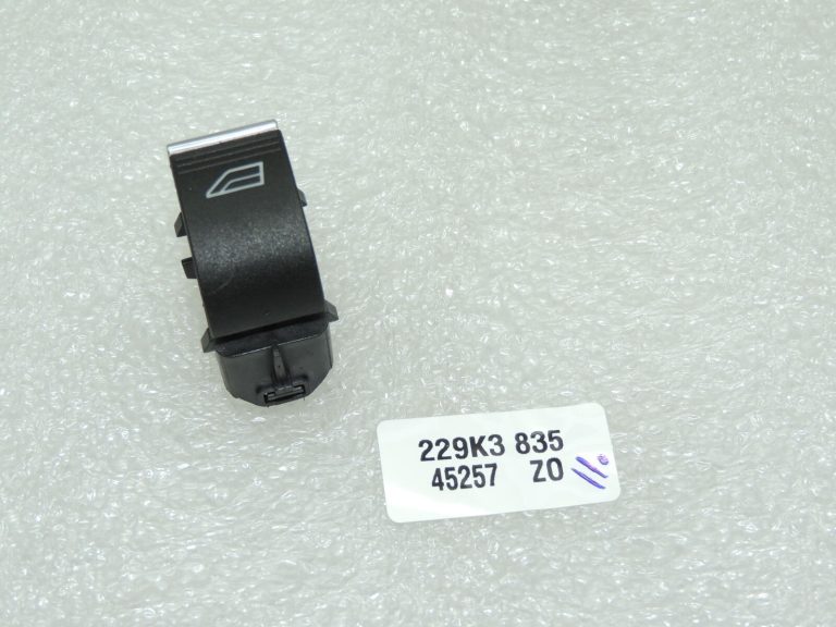 Ford Focus III logu slēdzis Logu slēdzis pa labi 1850432 F1ET-14529-AA