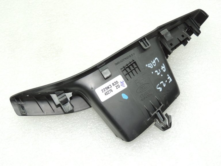 Ford Focus III vāks logu regulatora slēdža durvju vāks aizmugurējais labais 1733662