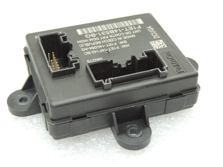 Ford Focus III durvju vadības bloks priekšējais kreisais 2095148 F1ET-14B531-BG