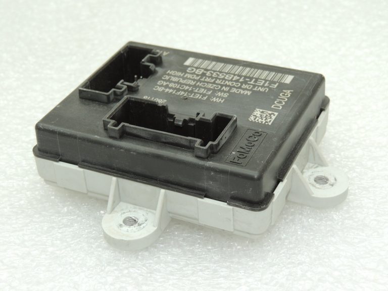 Ford Focus III durvju vadības bloks priekšējais labais 2097995 F1ET-14B533-BG