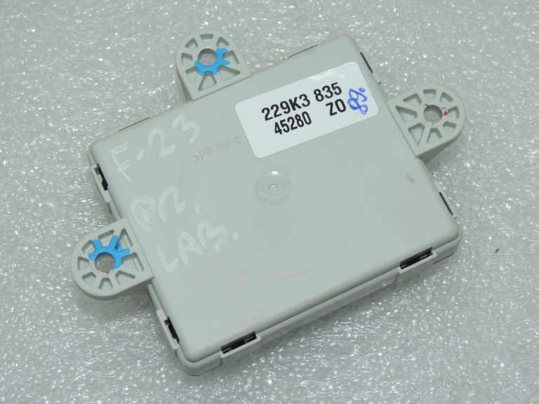 Ford Focus III durvju vadības bloks priekšējais labais 2097995 F1ET-14B533-BG