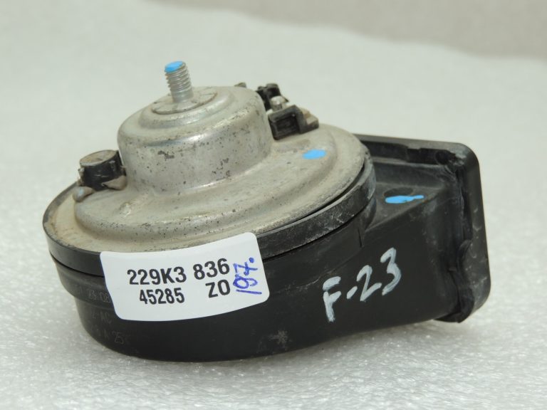 Ford Focus III Zvanu signāls Signālstabiņš 2290294 F1ET-13802-AD