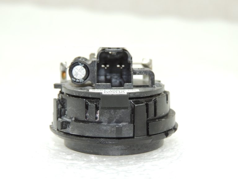Ford Focus III augstfrekvences skaļrunis 1673152 8A6T-18808-BB