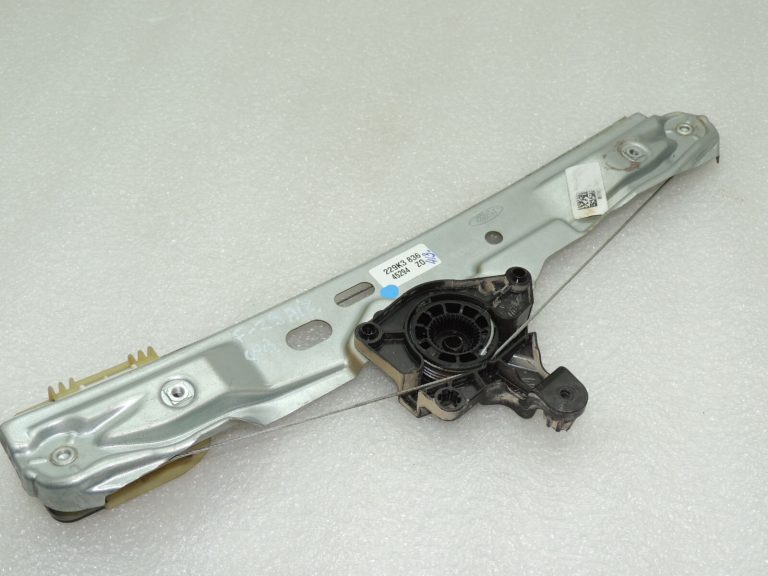 Ford Focus III Aizmugurējā stikla regulators labajā pusē 1870371 BM51-A27000-BE