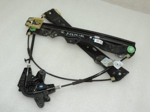 Ford Focus III Logu regulators priekšējais labais 1870697 BM51-A23200-BF