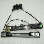 Ford Focus III Logu regulators priekšējais kreisais 1870698 BM51-A23201-BF