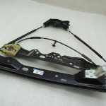 Ford Focus III Logu regulators priekšējais kreisais 1870698 BM51-A23201-BF