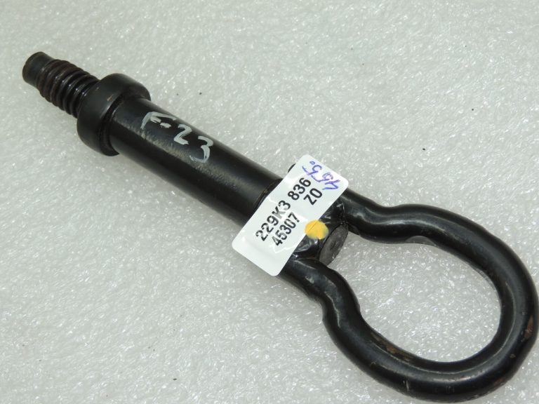OEM Ford Focus III Vilkšanas āķis 1768868 6M21-17B804-AD