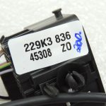 Ford Focus III vadu instalācija centrālās konsoles USB ligzda 2215022 F1FT-15K857-AEC