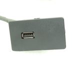 Ford Focus III vadu instalācija centrālās konsoles USB ligzda 2215022 F1FT-15K857-AEC