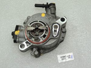 Ford Focus III 1.5TDCi vacuum pump Vacuum pump 1785236 FM5Q-2A451-AA
